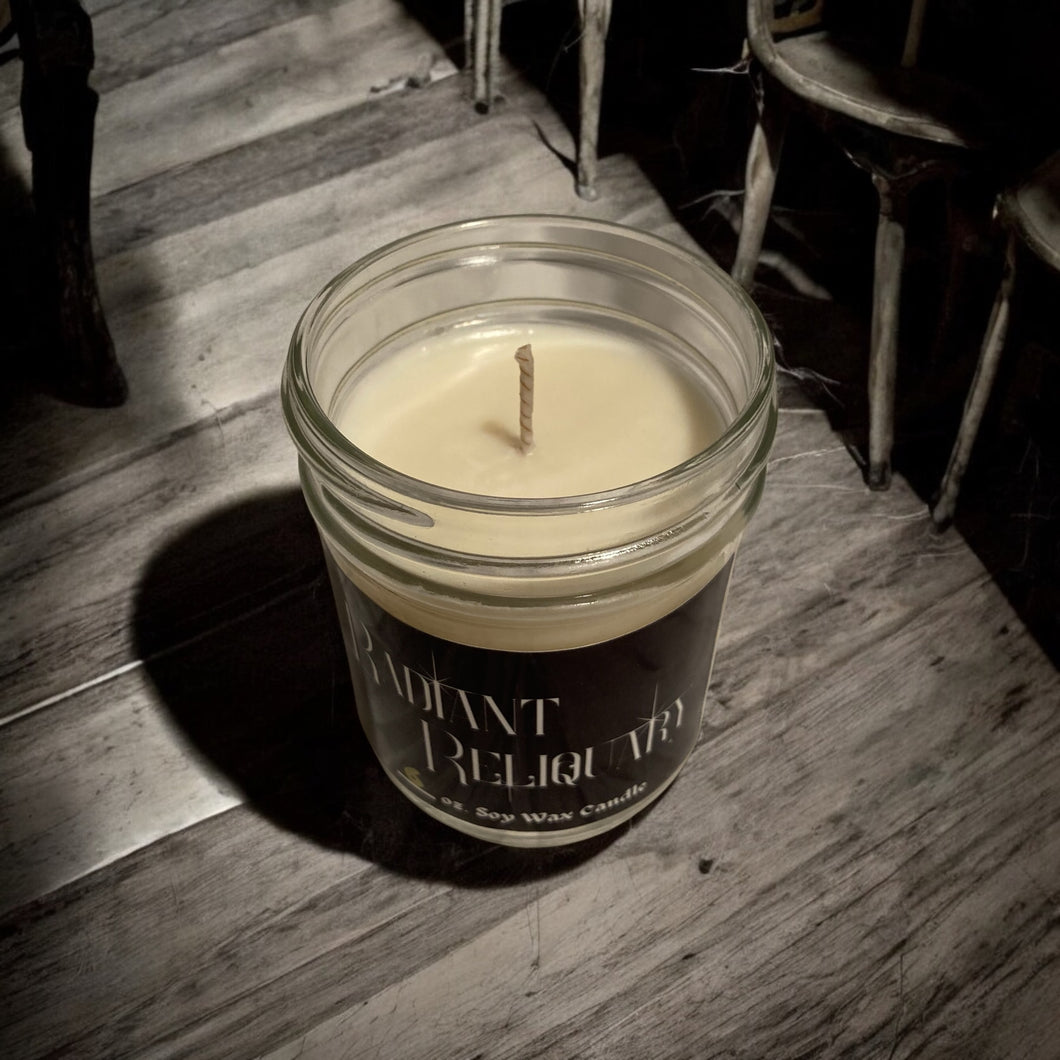 Haunted House 6 oz Candle